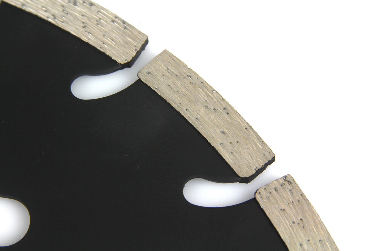 Gyémánt vágótárcsa 300 x 25,4 mm, 10 mm szegmens – betonhoz, téglához, térkőhöz - M08737